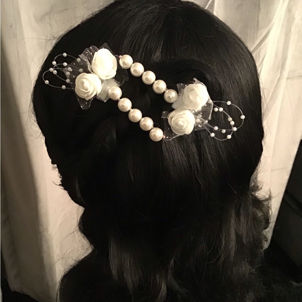Set of Bobbie pins